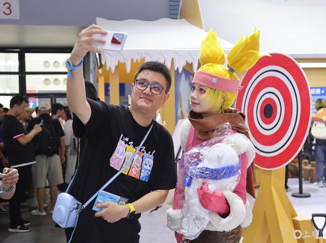 乐鱼官网2025 ChinaJoy在上海落幕！地铁大客流不竭现场体验或需列队4小